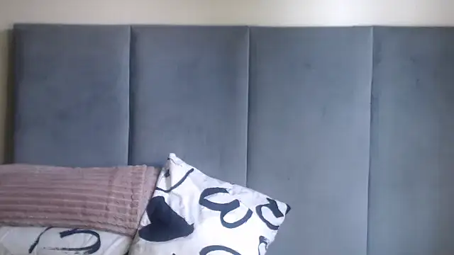 Jah-Queen online show from November 26, 1:56 pm