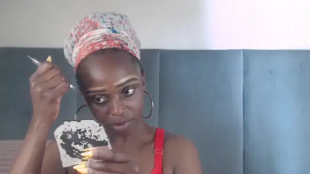 Jah-Queen online show from December 19, 7:37 am