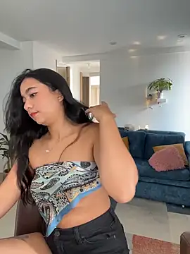 Snapshot of Lily_June chatting on October 16, 1:34 pm Lily June online show from October 16, 1:34 pm