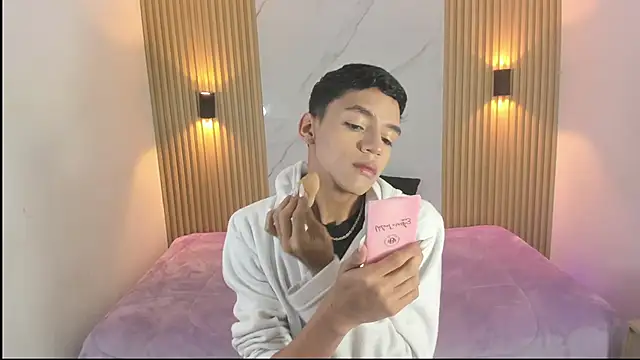 Snapshot of BILLY_JAMEES chatting on December 4, 12:14 pm BILLY JAMEES online show from December 4, 12:14 pm