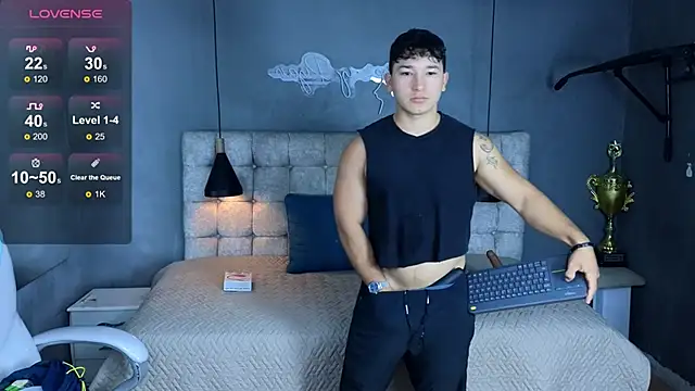 Horny nick18 online show from November 4, 10:25 am