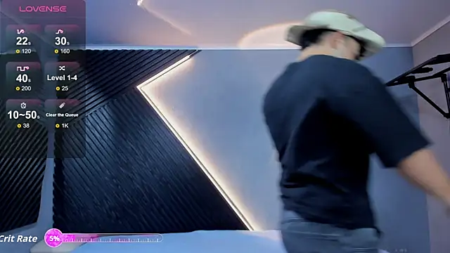 Snapshot of Horny_nick18 chatting on June 2, 12:18 pm Horny nick18 online show from June 2, 12:18 pm