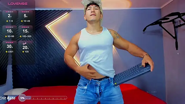 Snapshot of Horny_nick18 chatting on June 5, 12:22 pm Horny nick18 online show from June 5, 12:22 pm