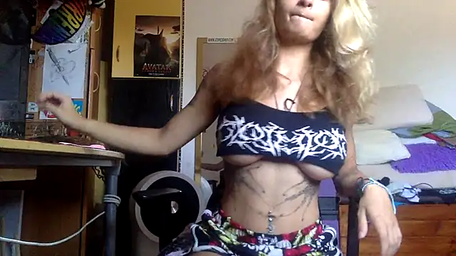 piccolaflo online show from July 19, 12:42 pm