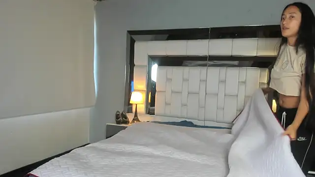 Adhara7 online show from November 21, 8:29 pm