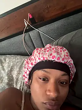 PrettyBabriexox online show from November 4, 1:21 pm