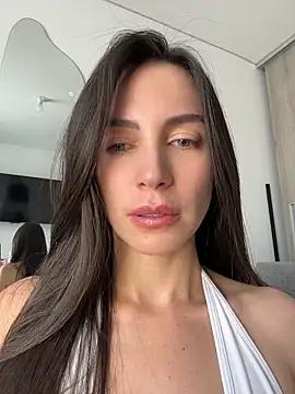 karinasantos  online show from July 18, 4:00 pm