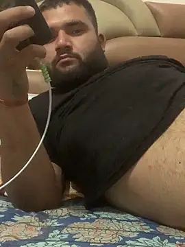 Snapshot of amitsharma7868 chatting on May 11, 4:26 pm amitsharma7868 online show from May 11, 4:26 pm