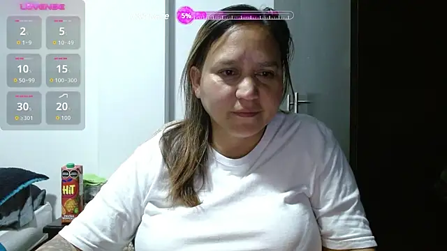 Snapshot of haashkyo chatting on September 16, 4:13 am haashkyo online show from September 16, 4:13 am