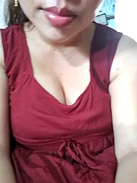 babyjunee12 online show from February 4, 6:41 am