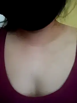 babyjunee12 online show from March 6, 8:11 am