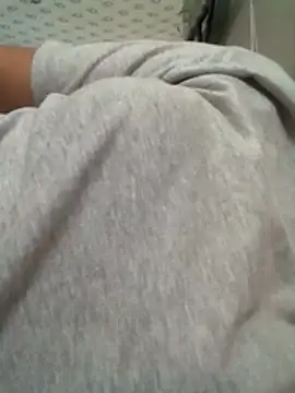 babyjunee12 online show from April 12, 4:56 pm