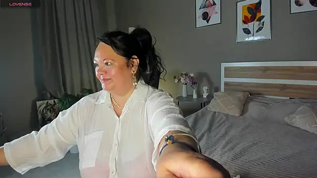 Snapshot of sandra_jackson chatting on June 7, 2:59 am sandra jackson online show from June 7, 2:59 am