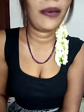 Tamil kavinila online show from February 9, 8:07 am