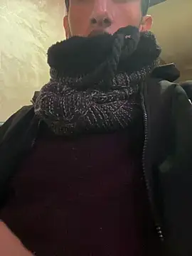 Snapshot of Yasar-Xxxl chatting on February 2, 1:32 pm Yasar-Xxxl online show from February 2, 1:32 pm