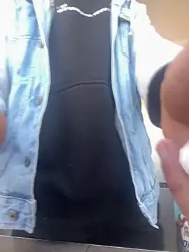 Snapshot of Yasar-Xxxl chatting on February 15, 3:31 pm Yasar-Xxxl online show from February 15, 3:31 pm