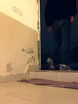 Snapshot of Yasar-Xxxl chatting on March 6, 1:24 am Yasar-Xxxl online show from March 6, 1:24 am