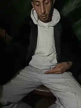 Snapshot of Yasar-Xxxl chatting on May 18, 10:26 pm Yasar-Xxxl online show from May 18, 10:26 pm