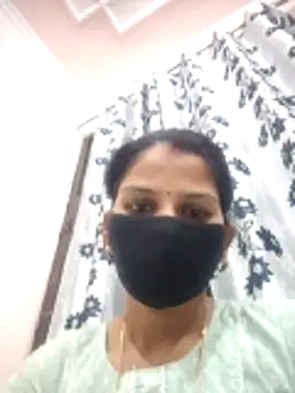 Snapshot of poojam93 chatting on May 3, 4:07 am poojam93 online show from May 3, 4:07 am