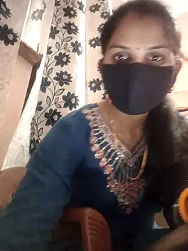 Snapshot of poojam93 chatting on May 6, 10:09 am poojam93 online show from May 6, 10:09 am