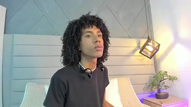 Johan gz  online show from November 29, 7:39 pm