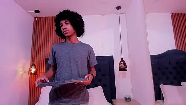 Johan gz  online show from June 8, 11:43 am