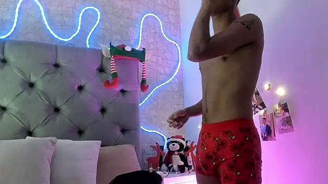 Lucien Gray  online show from December 5, 8:16 pm