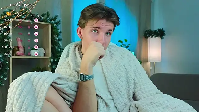 Snapshot of Robby_Manson chatting on December 5, 5:49 am Robby Manson online show from December 5, 5:49 am