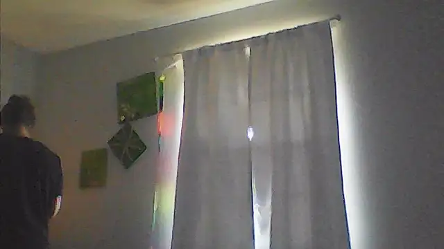 sarahkat86 online show from April 28, 10:59 pm