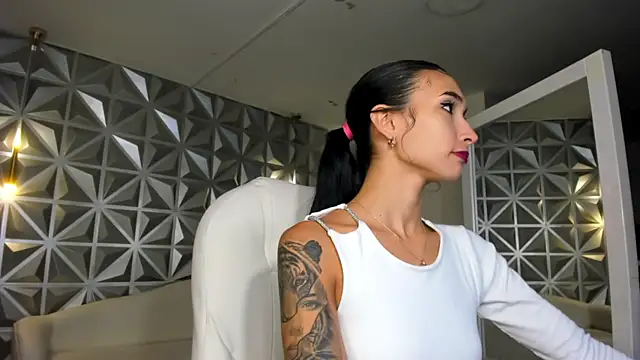 hellen tease online show from January 16, 1:04 pm