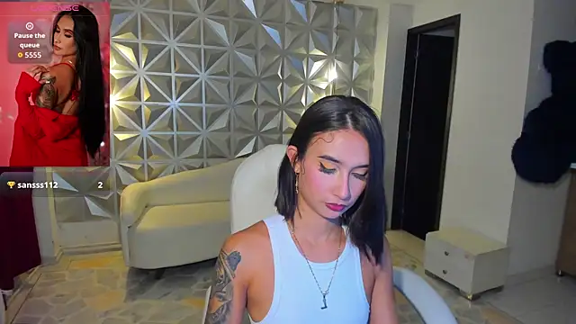 Snapshot of hellen_tease chatting on July 1, 12:29 pm hellen tease online show from July 1, 12:29 pm