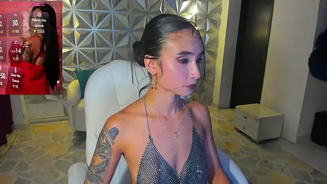 Snapshot of hellen_tease chatting on July 15, 12:54 pm hellen tease online show from July 15, 12:54 pm