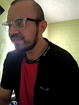 Snapshot of ferchiston chatting on March 26, 5:29 pm ferchiston online show from March 26, 5:29 pm