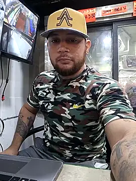 Catire10  online show from December 1, 1:49 pm