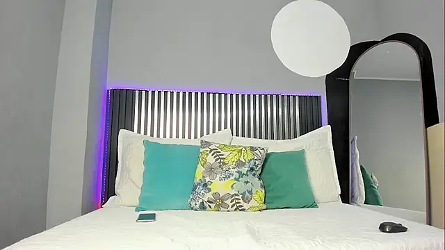 little lemmons  online show from January 16, 2:21 pm