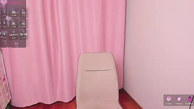 Snapshot of yoi_mika chatting on October 22, 10:31 pm yoi mika online show from October 22, 10:31 pm