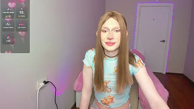 Snapshot of yoi_mika chatting on October 26, 1:00 am yoi mika online show from October 26, 1:00 am