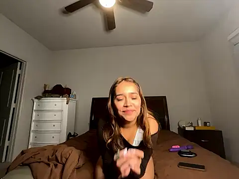eurydicee online show from January 18, 3:32 am