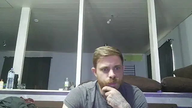 Bikerhot883hd online show from May 4, 5:42 pm