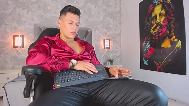 Snapshot of niklas_braun chatting on September 25, 8:01 pm niklas braun online show from September 25, 8:01 pm