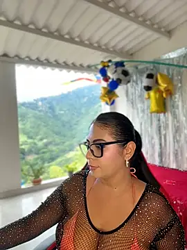 samanthahut1 online show from June 25, 8:24 pm