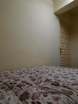 Maudjul1 online show from September 29, 12:21 pm