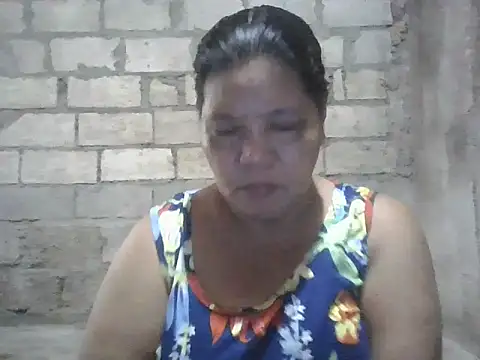 Snapshot of xxbernxxx chatting on October 13, 12:10 am xxbernxxx online show from October 13, 12:10 am