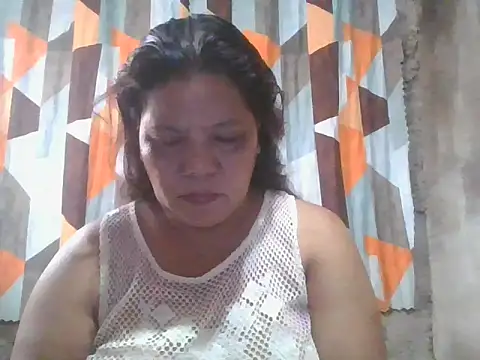 Snapshot of xxbernxxx chatting on May 24, 11:43 pm xxbernxxx online show from May 24, 11:43 pm