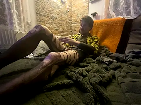 Snapshot of Salon1986 chatting on September 29, 2:49 am Salon1986 online show from September 29, 2:49 am