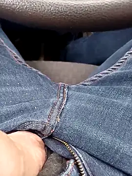 Snapshot of Micki2 chatting on December 5, 1:52 pm Micki2 online show from December 5, 1:52 pm