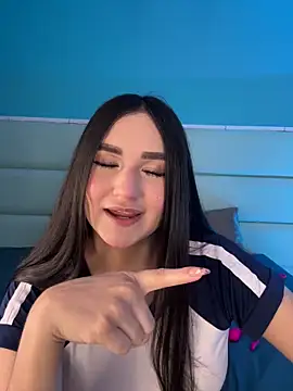 alejandrodolls online show from April 30, 8:37 pm