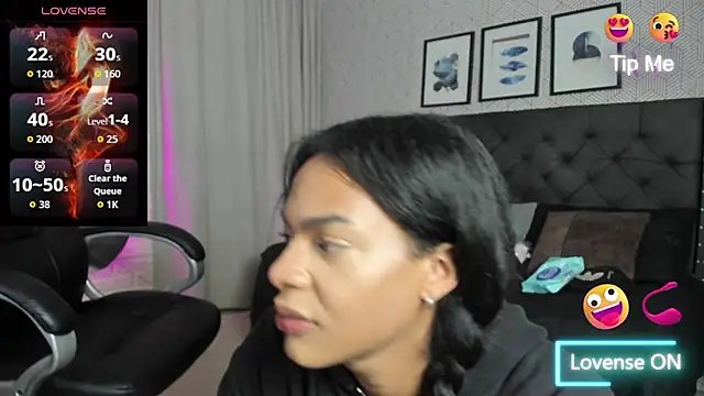 Snapshot of sweet__vanessa1 chatting on October 23, 3:50 am sweet vanessa1 online show from October 23, 3:50 am