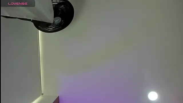 Snapshot of sweet__vanessa1 chatting on June 8, 7:36 pm sweet vanessa1 online show from June 8, 7:36 pm