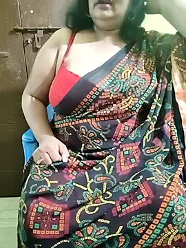 Snapshot of Swapna_Hyd chatting on November 23, 9:53 am Swapna Hyd online show from November 23, 9:53 am